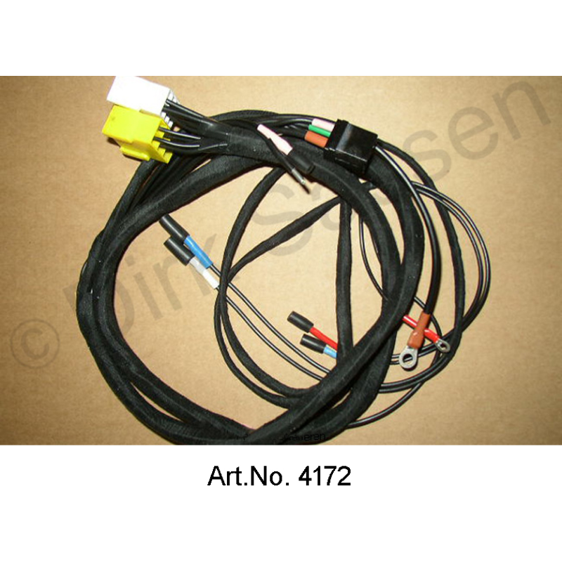 Specify wiring harness, SM, fender, front, right, carburetor or IE, model and year of manufacture