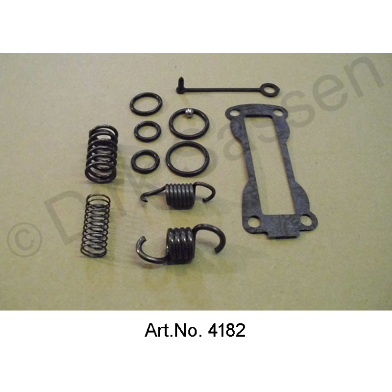 Revision set for clutch corrector, carburetor