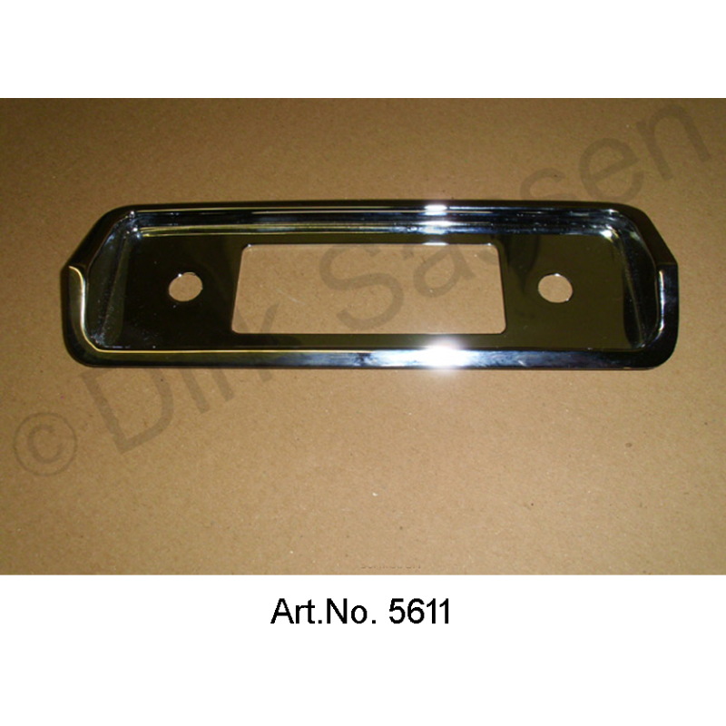 Radio cover, cromata, fino al 1969, per radio Becker, ritaglio: 38 mm x 93 mm