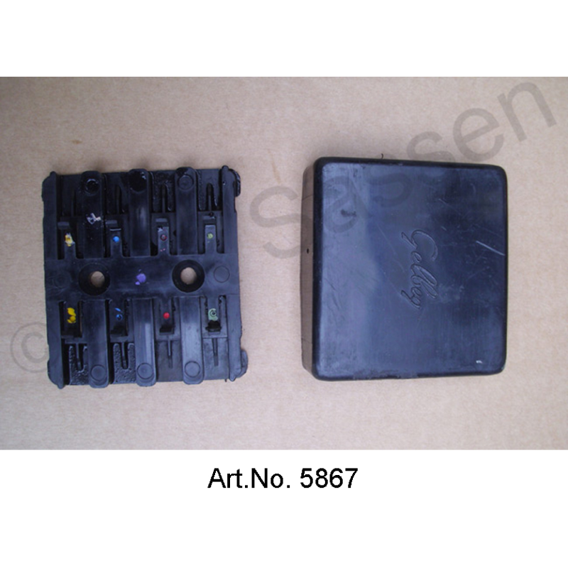 Fuse box, black, for 4 fuses, used in good condition